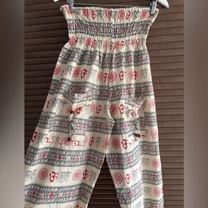 NWOT Cream and Red Patterned Boho Pants